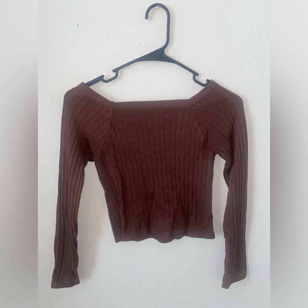 Brown off-the-shoulders